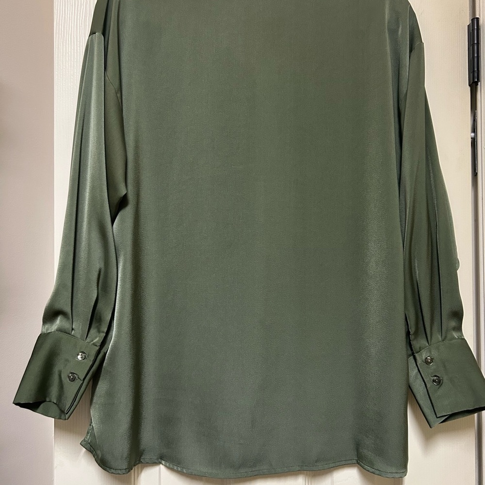 Women’s olive green blouse - Picture 2 of 6